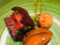 小金鲍鹌鹑蛋红烧肉-君悦酒店·1881·北京烤鸭