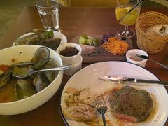 -羽深肉铺 Steak & Wine