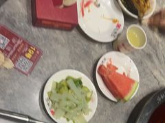 -忘情水鱼头·鲜鱼火锅(滨江中路店)