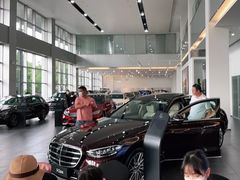 -奔驰上海利星(七宝店)