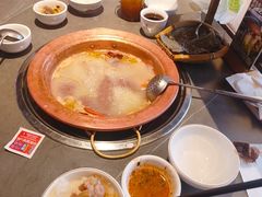 -阿婆情腊排骨火锅·野生菌季(古城旗舰店)