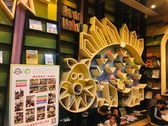 -钟书阁(松江泰晤士小镇店)