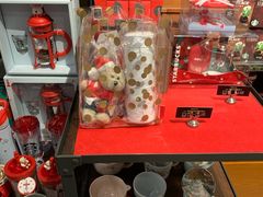 零售区-星巴克(上海虹桥新天地二店)