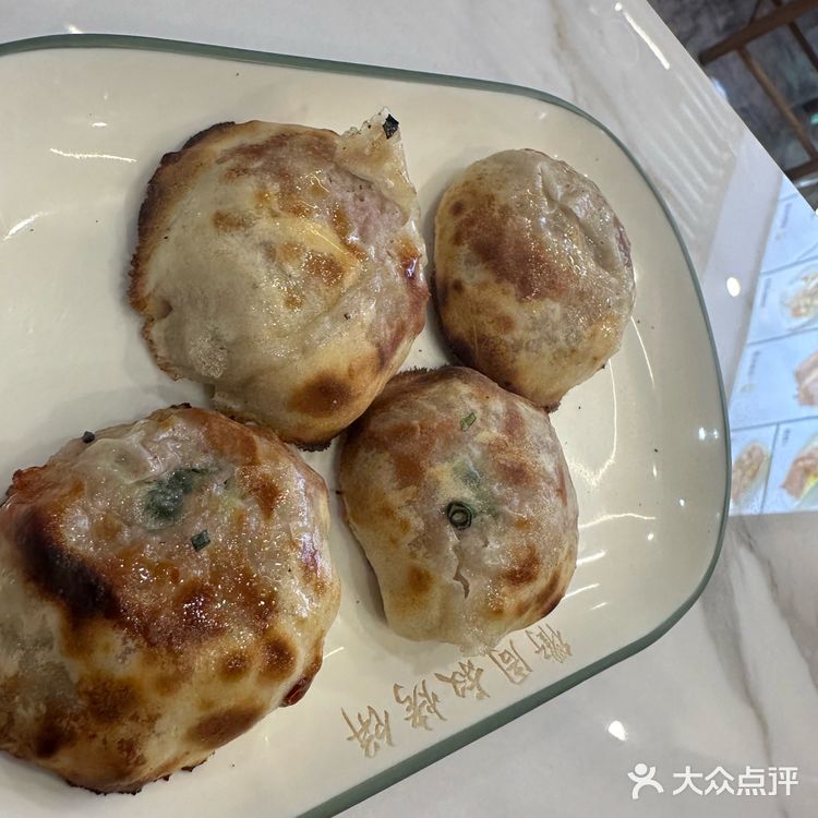 衢周叔烤饼店：满口肉香，香气四溢的拌面与绝妙小烤饼
