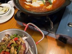 -莲餐厅·湖北菜·潜江小龙虾店(愚园路店)