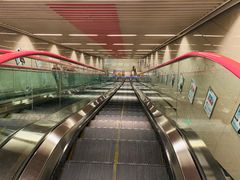 -红土地(地铁站)