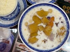-广信牛奶甜品世家(台东店)