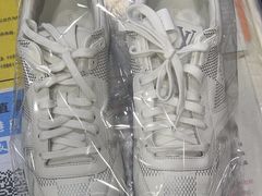 -翰皇直营洗衣洗鞋(望京鹿港店)