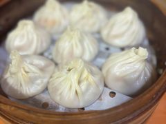 -莱莱小笼·乔艾