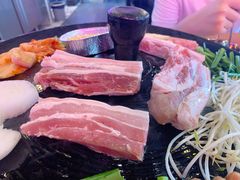 豚豚家五花肉-豚豚家돈돈가韩国锅盖烤肉(新北万达店)