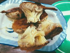 油煎烧麦-白老大羊杂碎稍麦