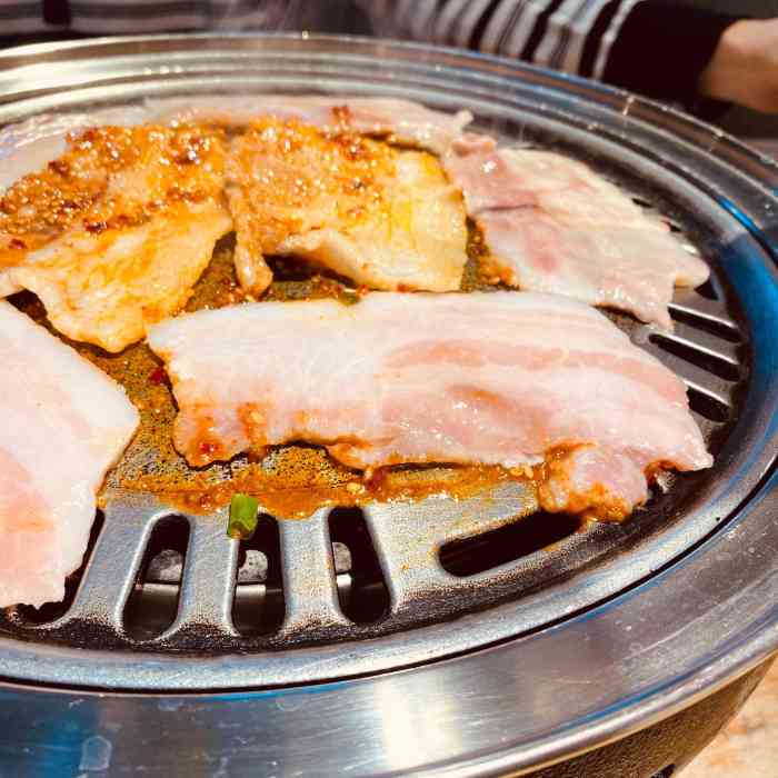 韩喜家果木烤肉(食品街店)-"上次和朋友去吃了,有充100减30的活动.