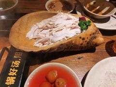 -老牌坊云南鱼豆花火锅(嵩山店)