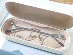 -GOOMI久米眼镜·蔡司·依视路·明月官方授权店(龙德紫金店)