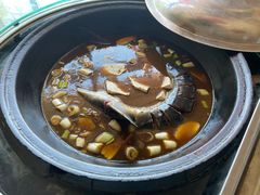 柴锅炖水库鱼-姥家大锅台水库渔家