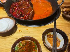 -乐闹闹重庆火鍋(民治店)