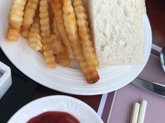 -东莞塘厦三正半山温泉酒店·沙利文西餐厅