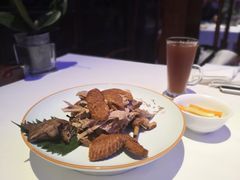 祖传焖烧农家鸡-赵记老铺(市府恒隆广场店)