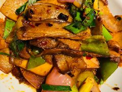 香辣千张回锅肉-胡桃里乐队酒馆(广州塔店)