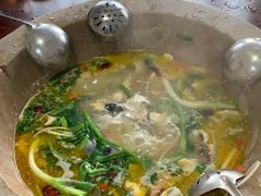 -姚记抚仙湖石锅鱼庄