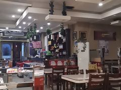 大堂-老码头黑皮肘子锅包肉(赣水路店)