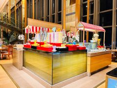 自助取餐区-视界美食自助餐厅·石家庄希尔顿酒店