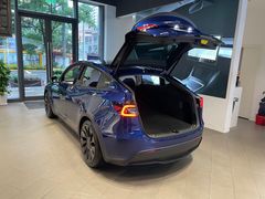 -TESLA 特斯拉(上海太古汇体验店)