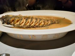 糖醋软溜黄河鲤鱼焙面-阿庄新豫菜(通泰路店)