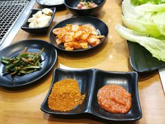 -肉甲韩国木炭烤肉(新壹街1店)