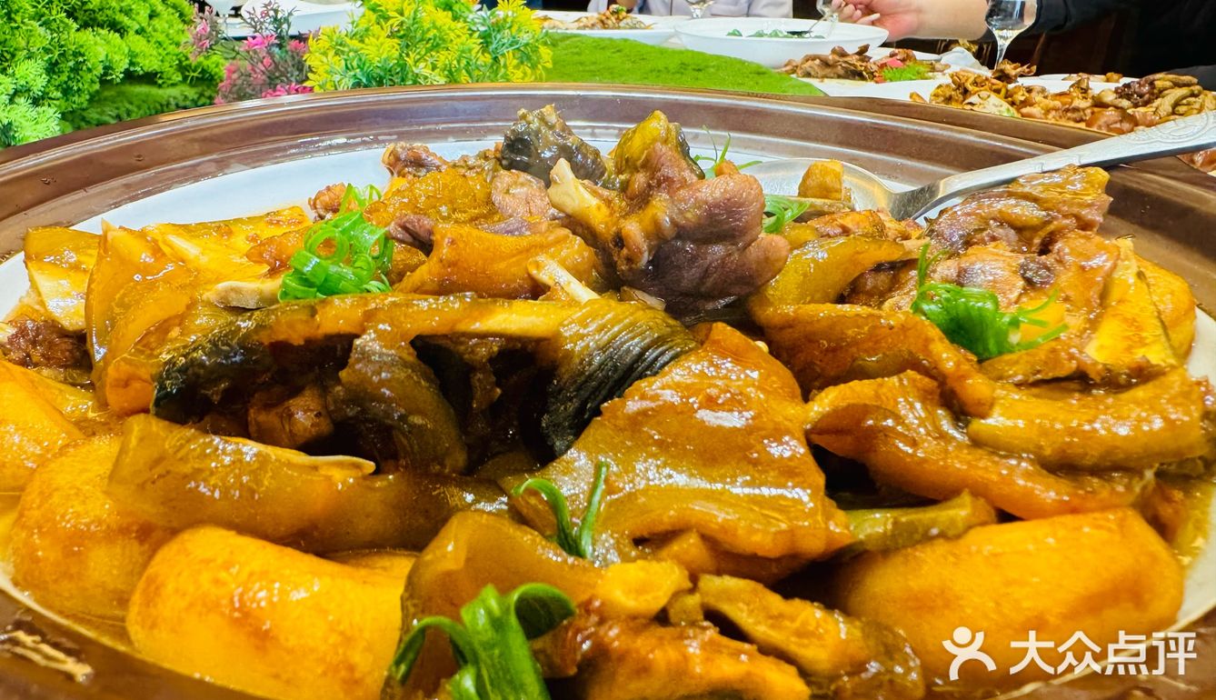 何公祚欢非遗传承，卢公永良楚菜栋梁，团团圆圆和和美美蒸蒸日上