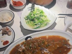 -小凤庭·地道湖北菜武昌鱼·藕汤(38年黄鹤楼店)