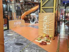 -嗨翻Hi-Fun竞技主题乐园·蹦床亲子生日轰趴(国光1937店)