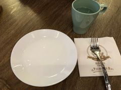 -丽莎沙拉轻食餐厅(国贸店)