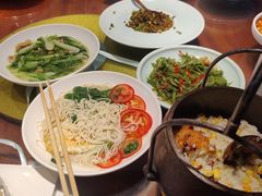 -川流不息·地道川菜·小龙虾(松东路店)