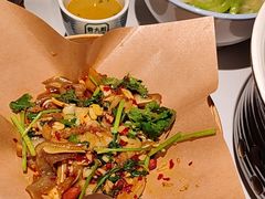 -费大厨辣椒炒肉(高铁吾悦广场店)