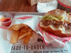 -FATBURGER 特富客汉堡(外交公寓店)