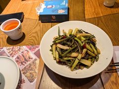 -黄泥岗·地道湖北菜(奥特莱斯店)