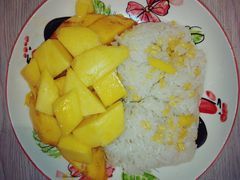 -芒果糯米饭摊子