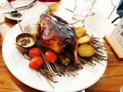 -304/BRUNCHRESTAURANT