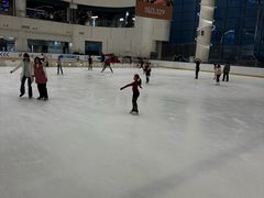 -世纪星滑冰俱乐部(万象城店)