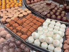 -Laderach 莱德拉(上海环贸iapm店)