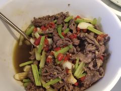 -费大厨辣椒炒肉(高铁吾悦广场店)