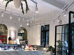 -Fridi Patisserie Cafe