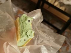 -詹爷爷乌节路街头冰淇淋