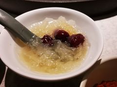 银耳汤-鲜潭蒸汽石锅鱼(五道口购物中心店)