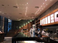 -星巴克臻选(广州高德置地秋广场店)