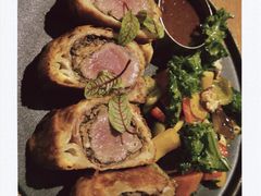 惠灵顿牛排-榖屋house of flour(张江首店)