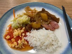 -上海宝信宝马4S店