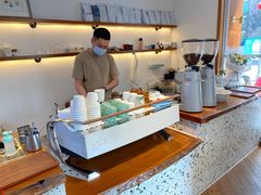 -Line 咖啡(石厦花园店)