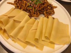 京酱肉丝-老牌坊鲁菜名店(宽厚里店)